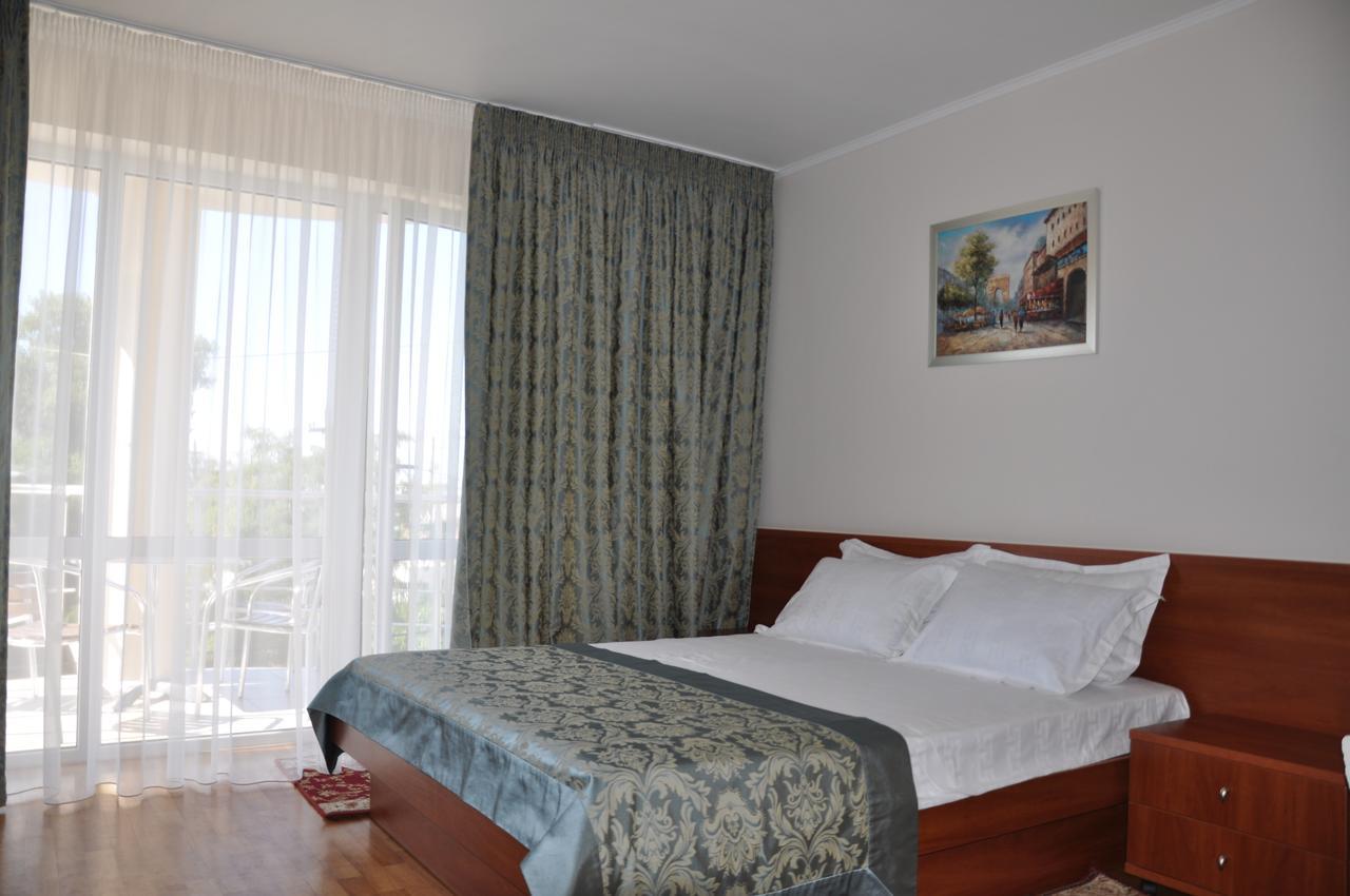 Pharaon De Lux Hotel Zatoka Exterior foto